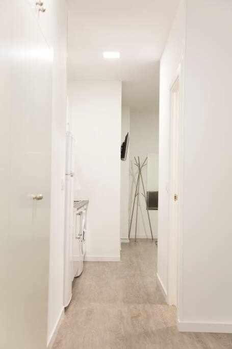 Comodo Y Agradable Estudio En Madrid Centro A2 Экстерьер фото